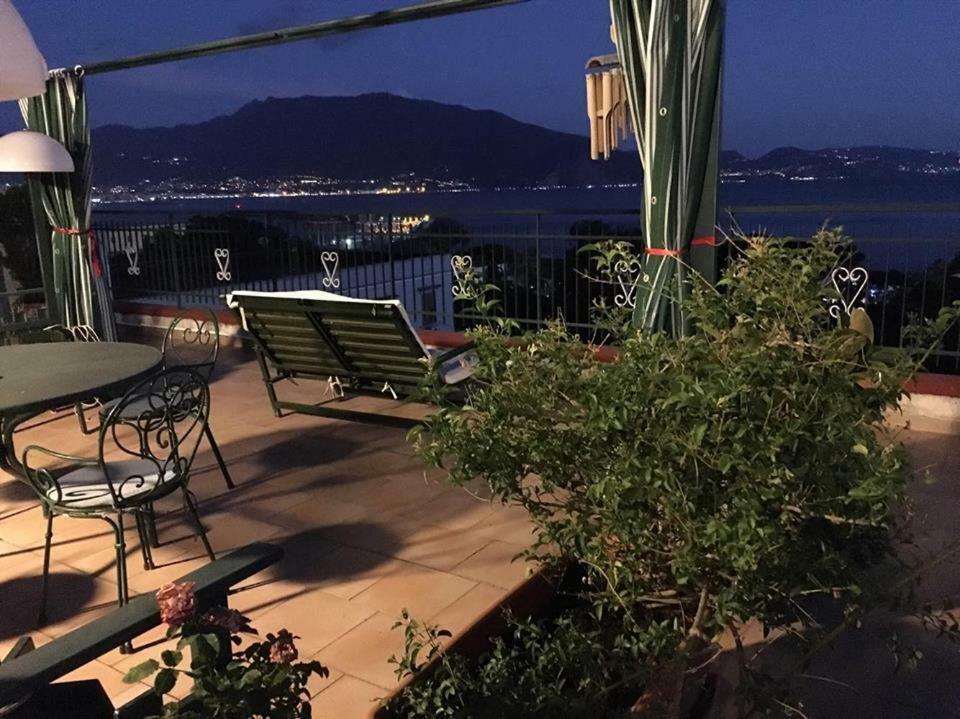 Apartamento La Casa Di Marcello Torre Annunziata Exterior foto