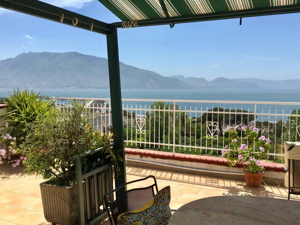 Apartamento La Casa Di Marcello Torre Annunziata Exterior foto
